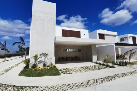 Se vende casa en privada al norte de Mérida